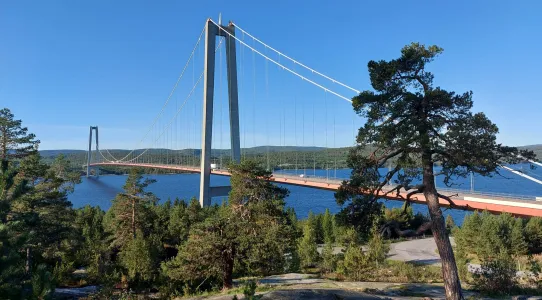 Höga Kustenbron