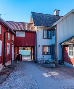 Wadköping är ett besöksmål och friluftsmuseum i centrala Örebro.