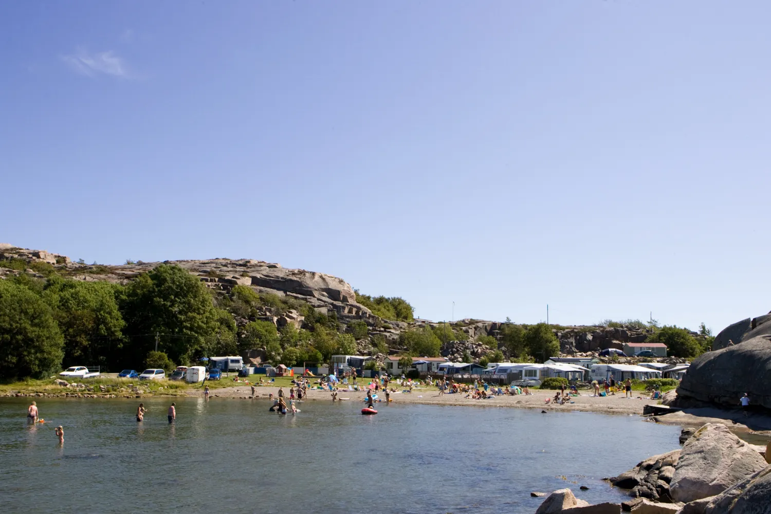 Campingtomter vid stranden