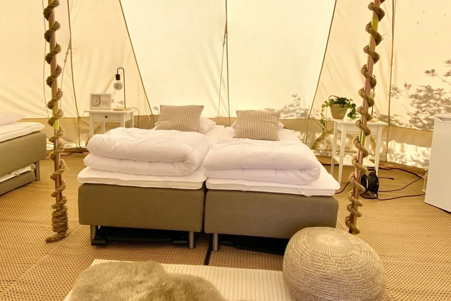 Glampingtält på Tobisviks Camping på Österlen