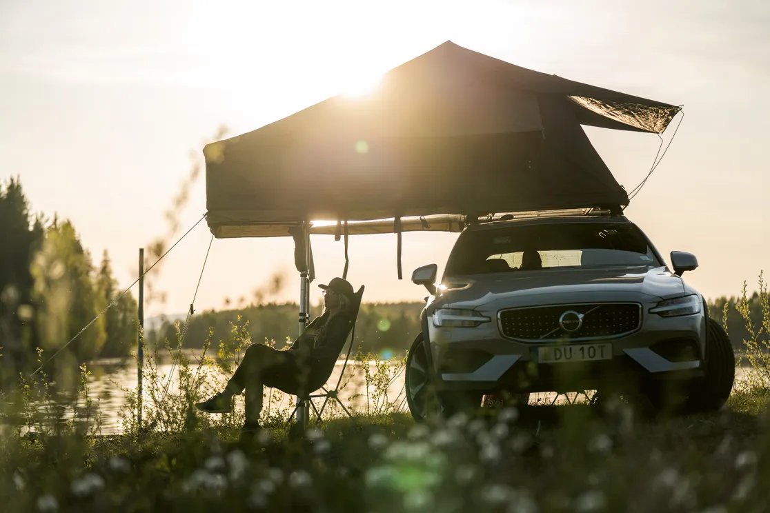 Camping innebär frihet och möjlighet att vara först vid vattnet på morgonen.