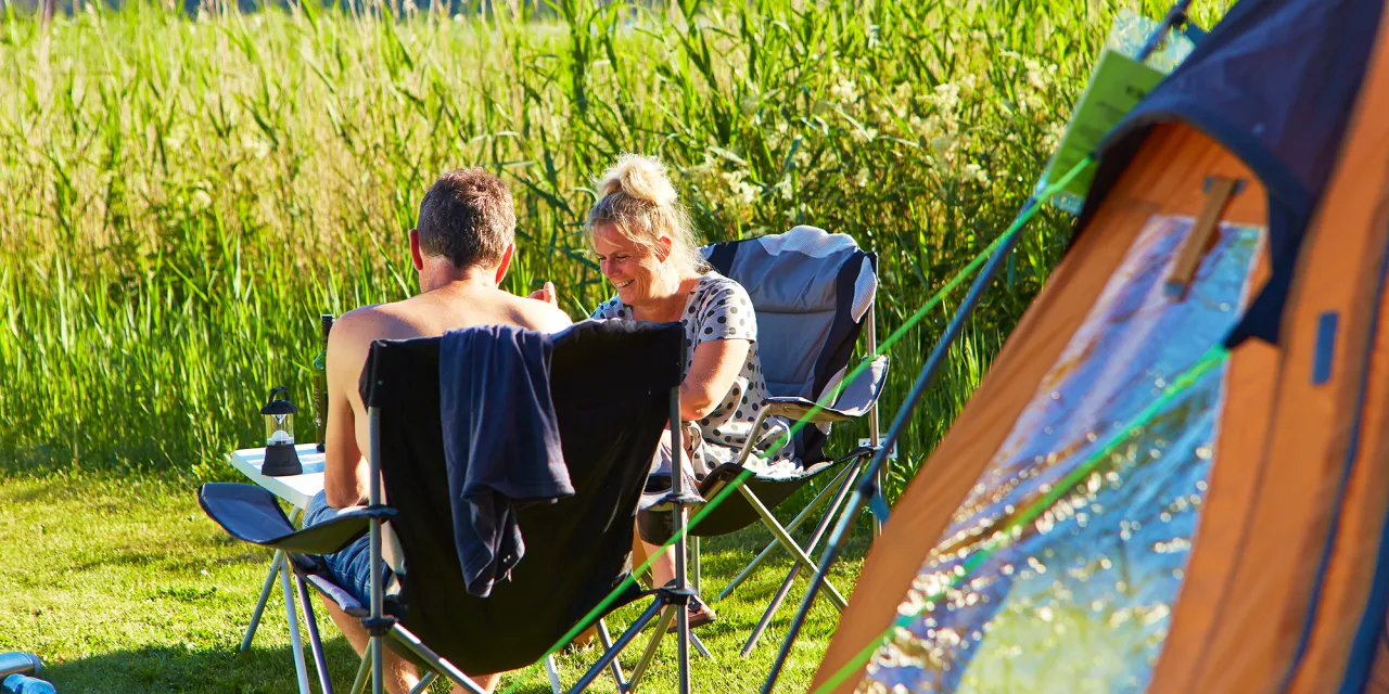 Tält på campingplats