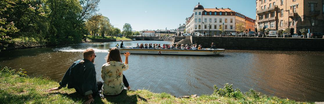 Upplev Göteborg från stadens kanaler och vatten, ta en rundtur med Paddan.